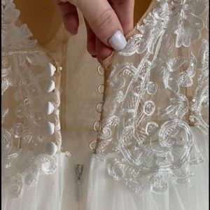 Wedding dress